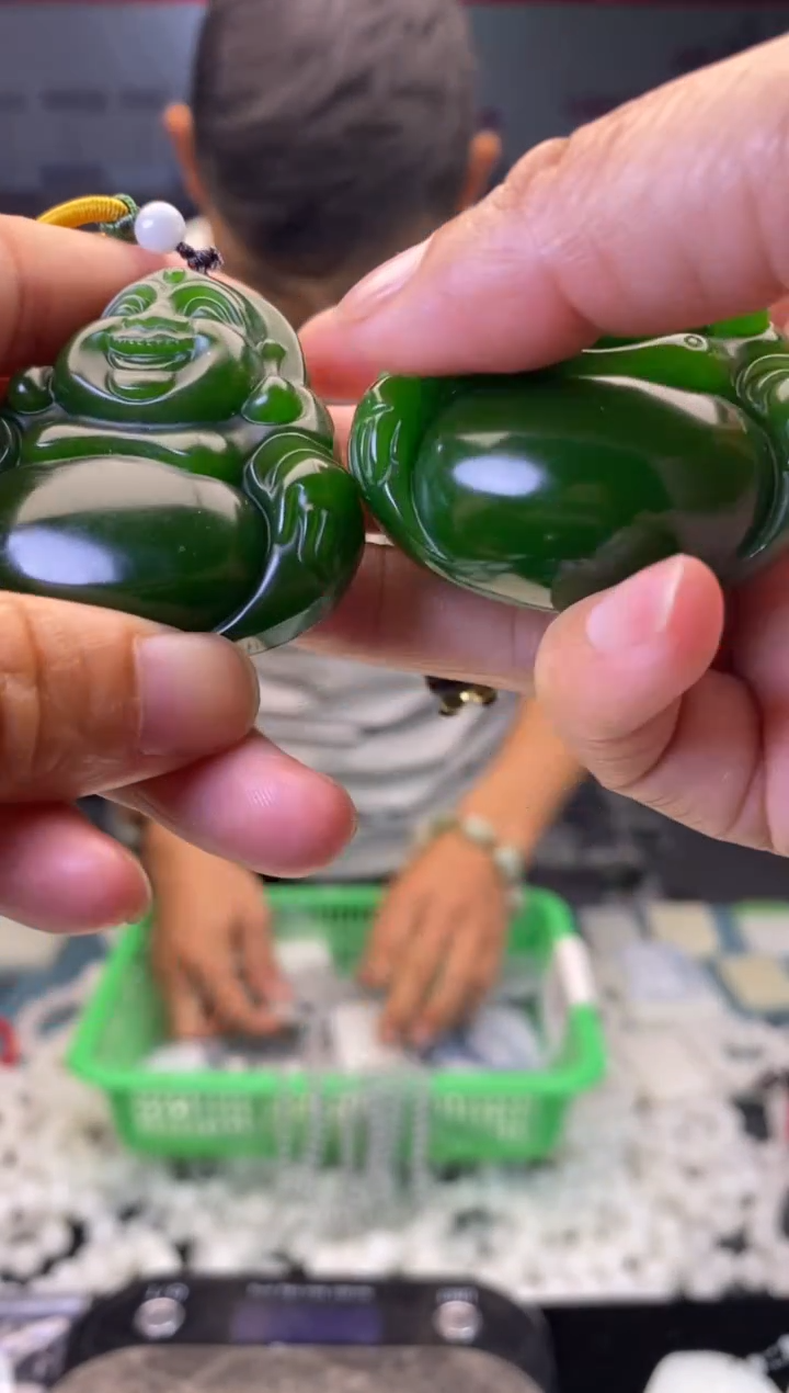 天然玉石未镶嵌颈饰