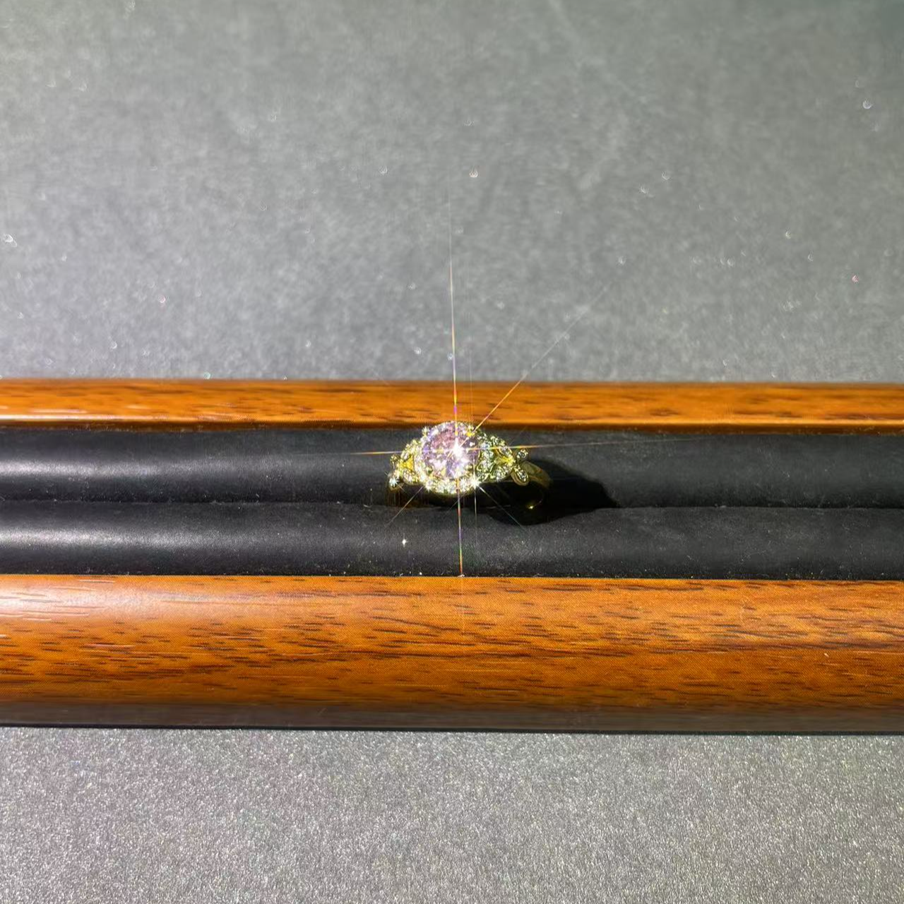 s7570黄托微镶粉戒指多样发