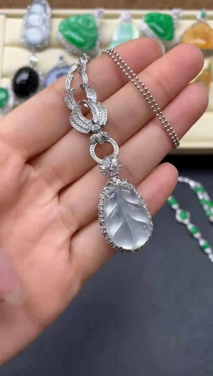 【闪购商品】翡翠颈饰18K金镶嵌637-中国好珍宝