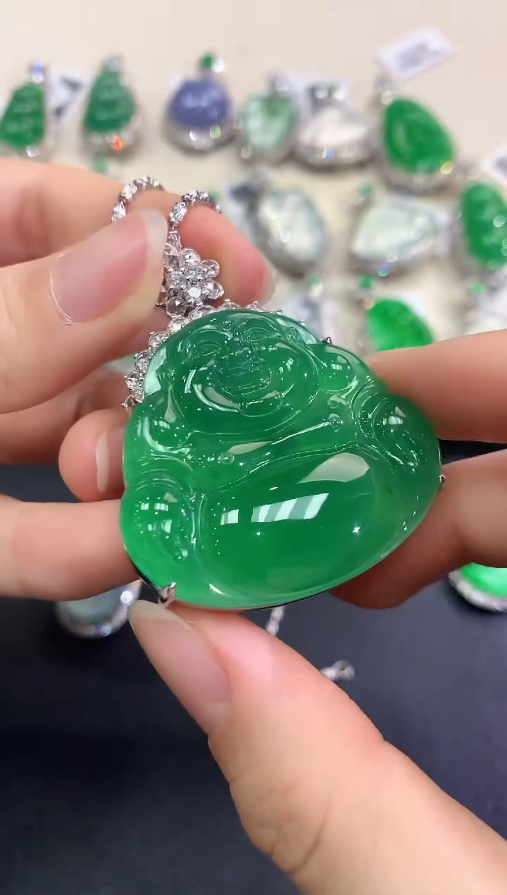 【闪购商品】翡翠颈饰18K金镶嵌D3   