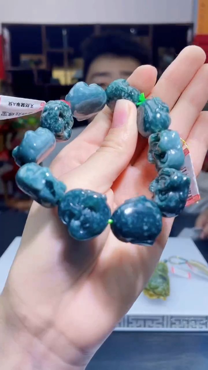 【闪购商品】翡翠手串未镶嵌S160多样性发其一