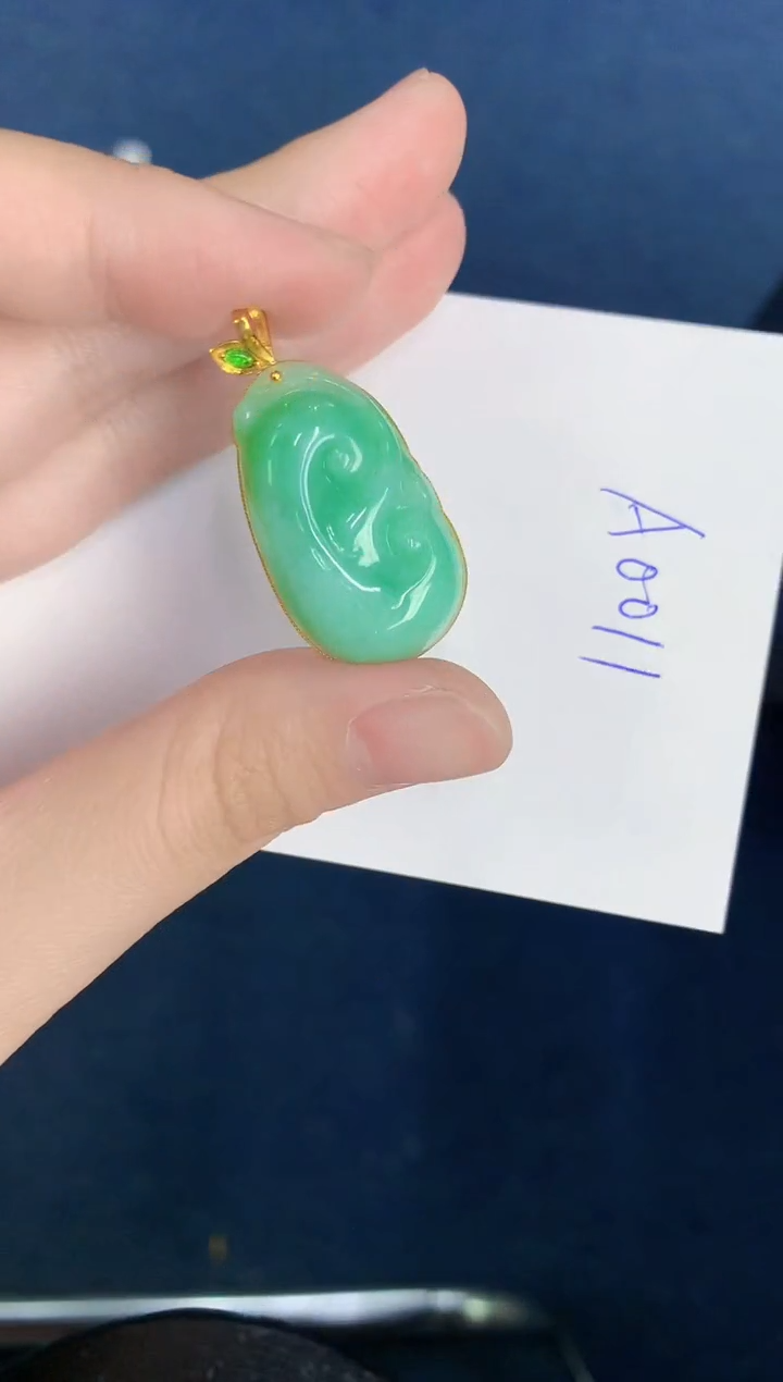 【闪购商品】翡翠颈饰18K金镶嵌0000000000