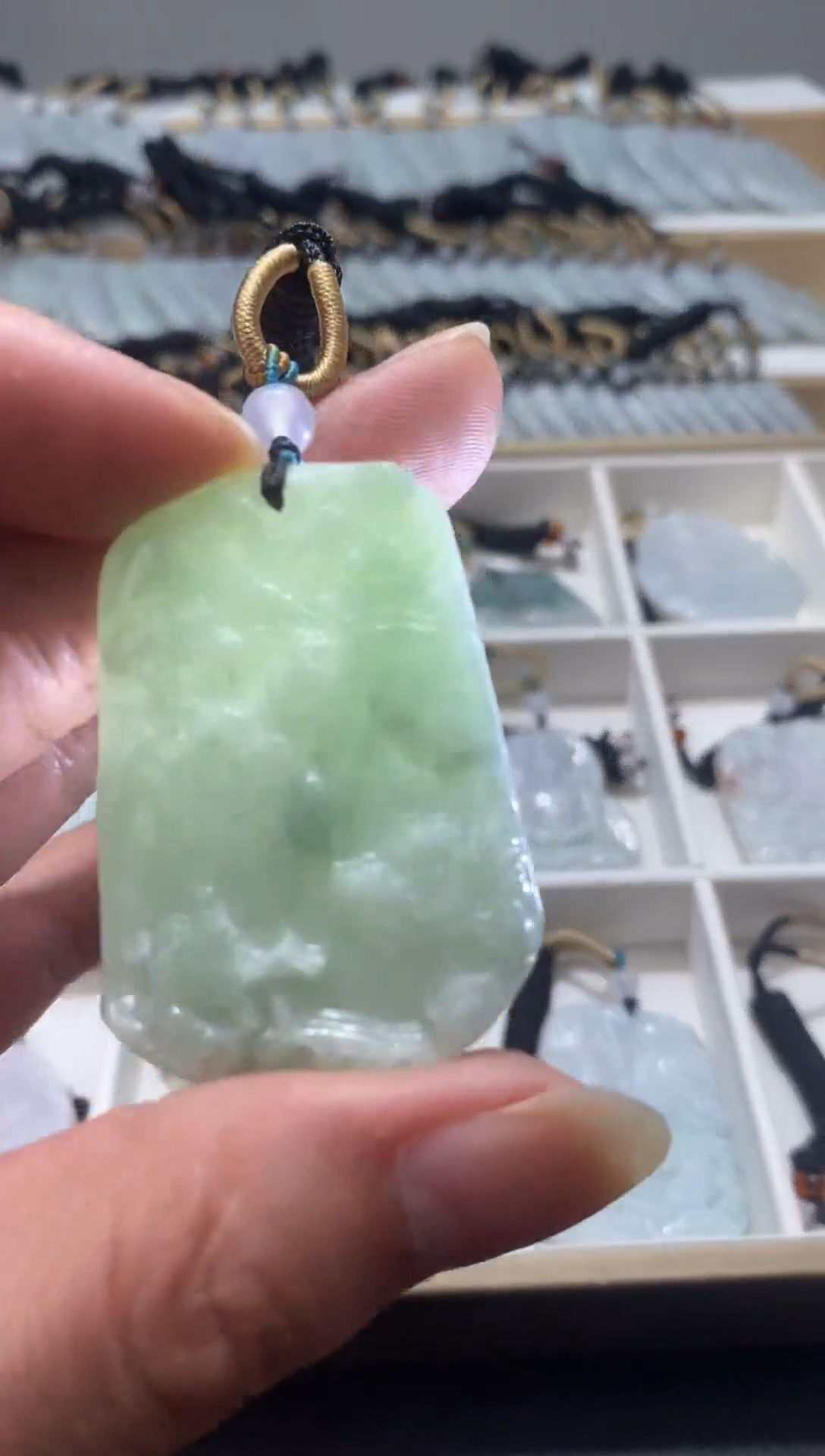 吊坠(赠链)未镶嵌翡翠9/1/     30