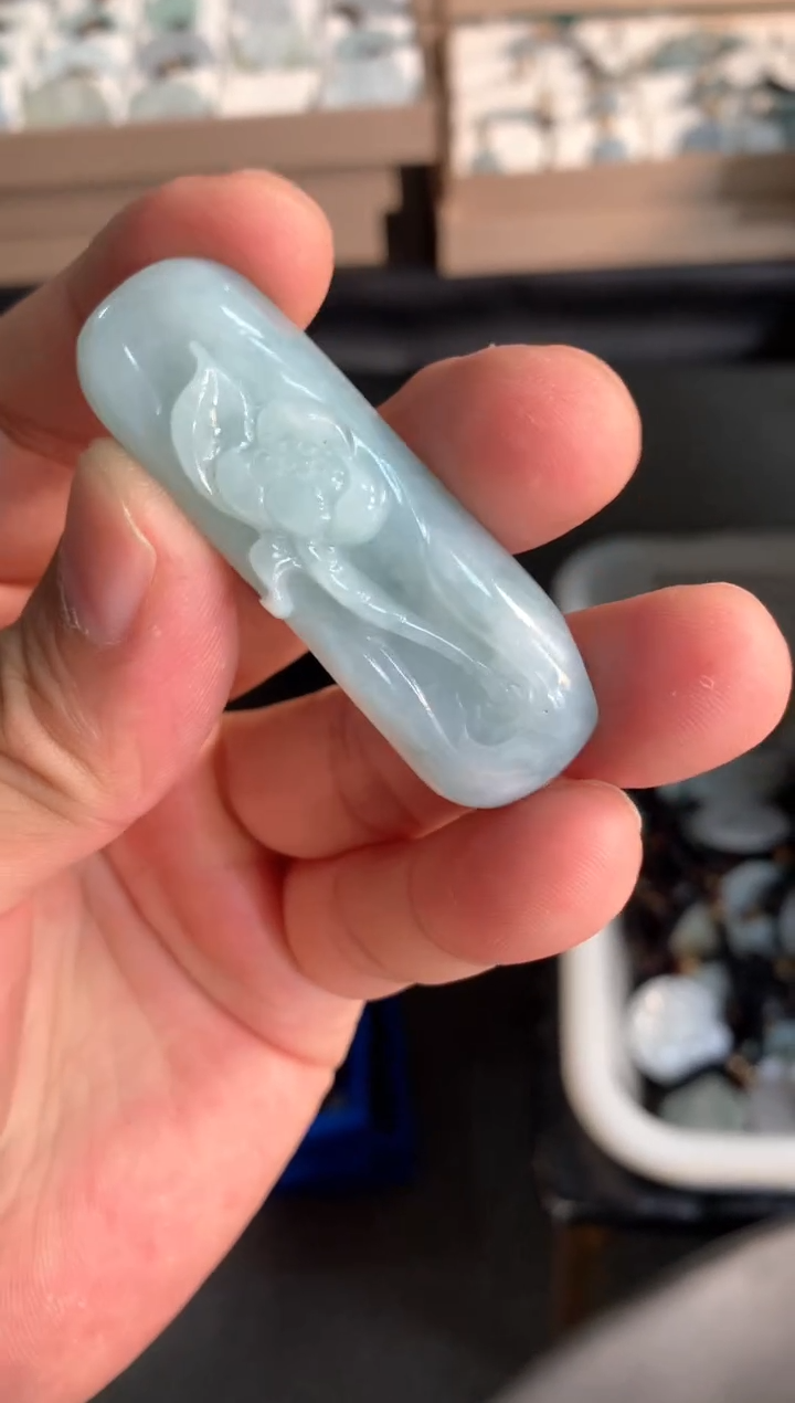 【闪购商品】翡翠颈饰未镶嵌01/22/170