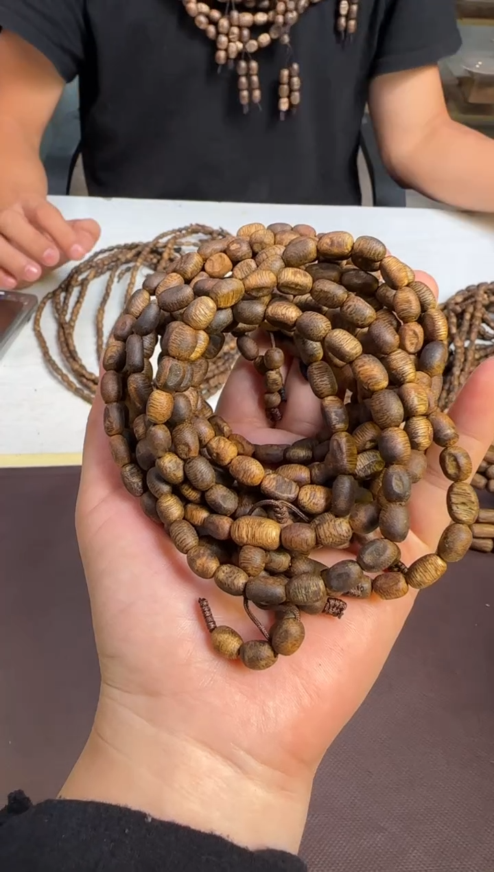 手串沉香纯天然窖藏款黄皮黑肉板头虫漏长串多样性发1