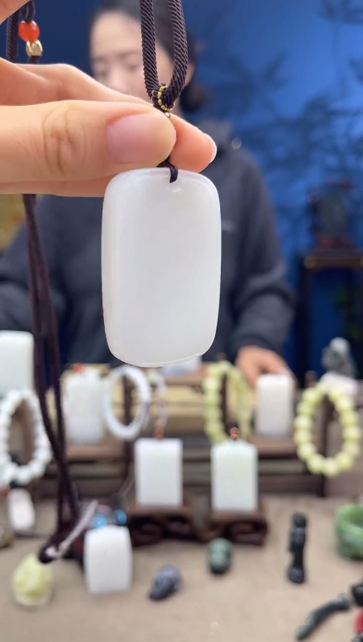 【闪购商品】和田玉颈饰未镶嵌1