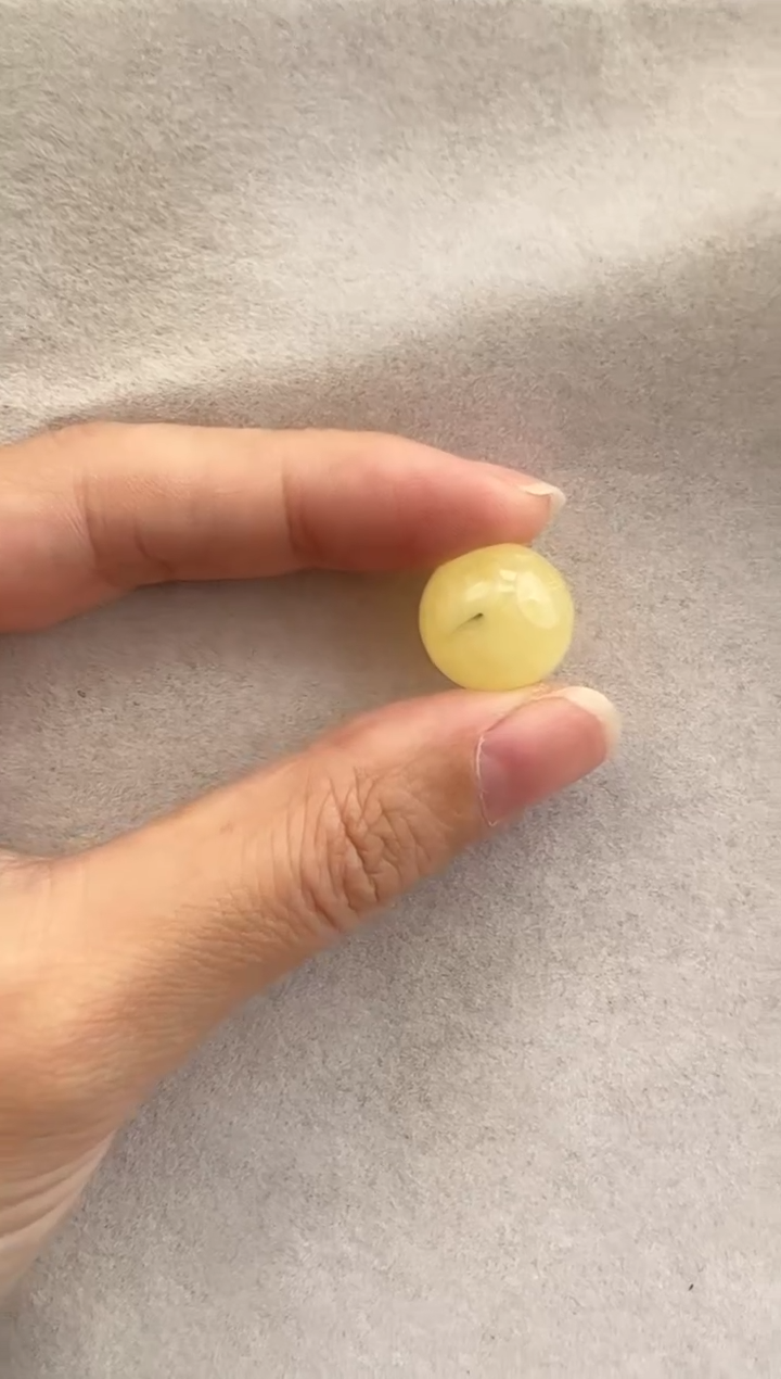 【闪购商品】琥珀裸石未镶嵌10118214-单珠