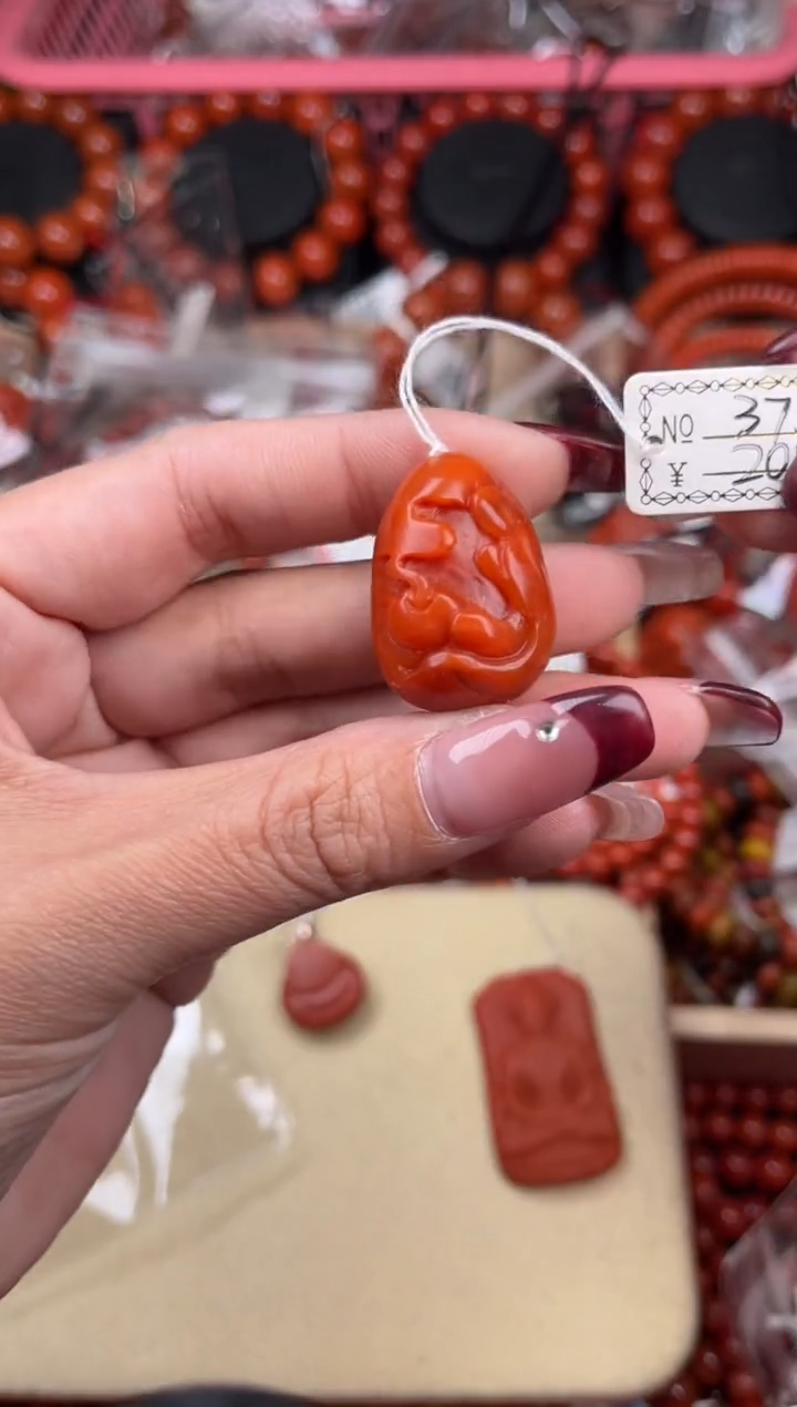 【闪购商品】南红玛瑙珠宝奇石未镶嵌373