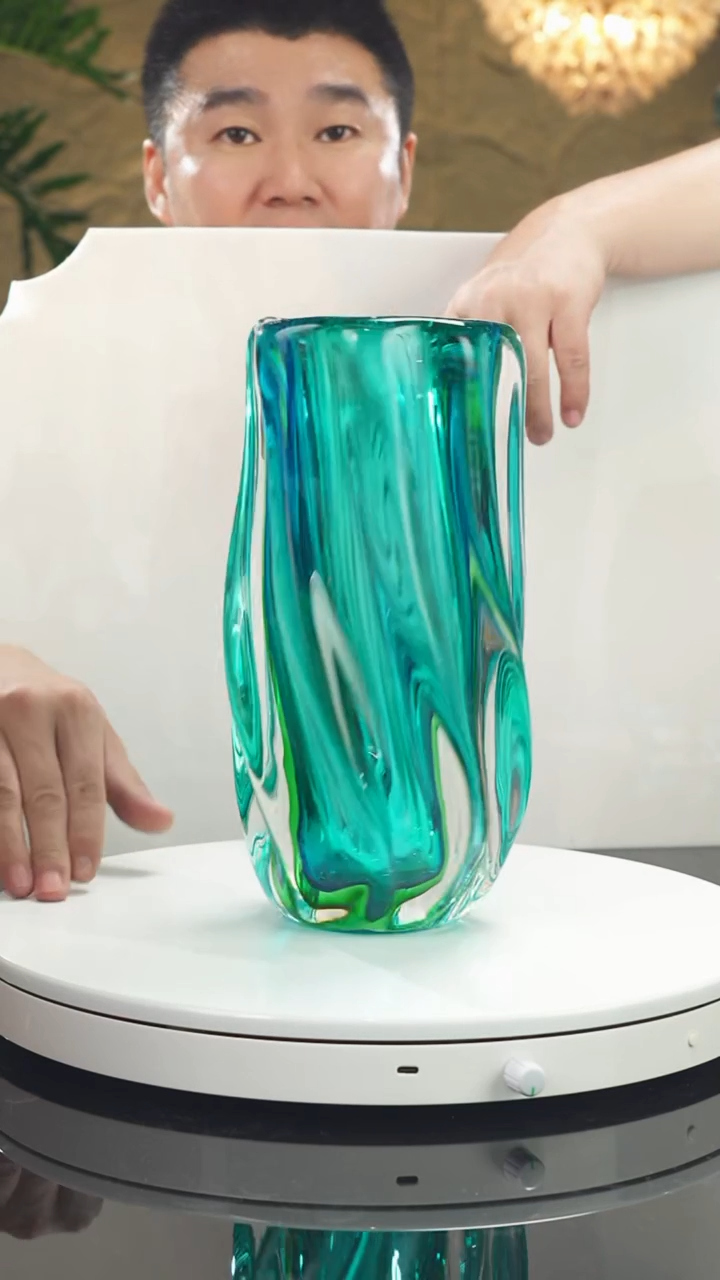 【闪购商品】瓷片设计款蓝绿花瓶