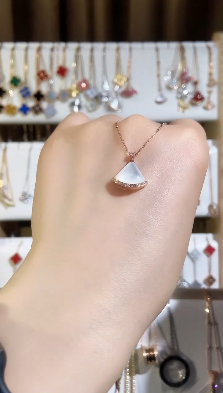 【闪购商品】钻石套链18K金镶嵌钻石K玫