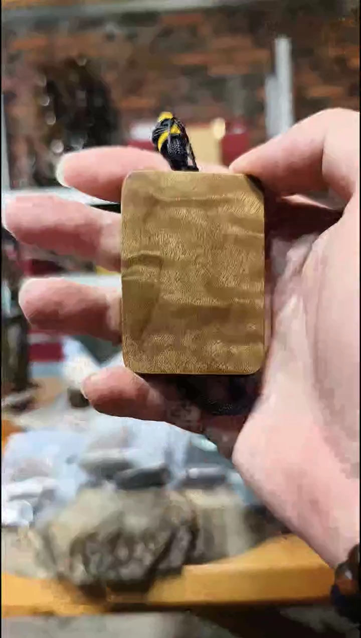 金丝楠无事牌手把件