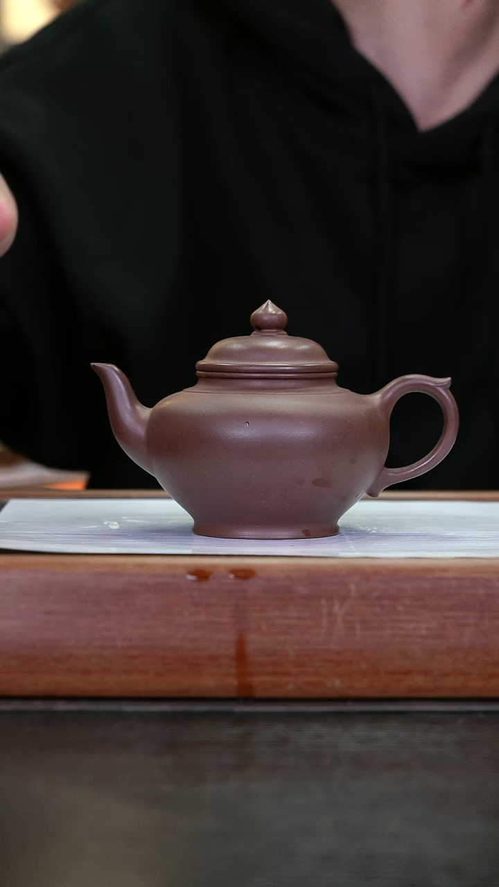 茶壶紫砂   LY   一厂老紫泥     笑樱   230cc