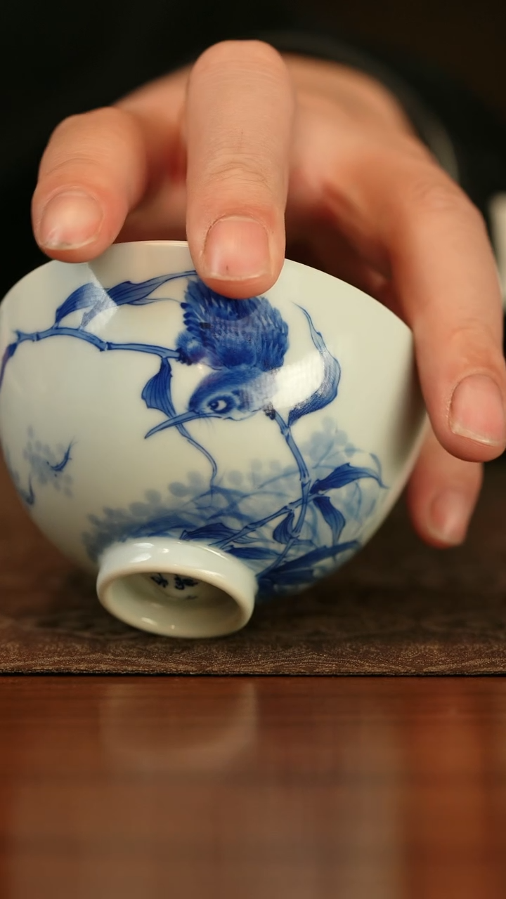 【闪购商品】仿王步柴窑青花经典单翠鸡心杯