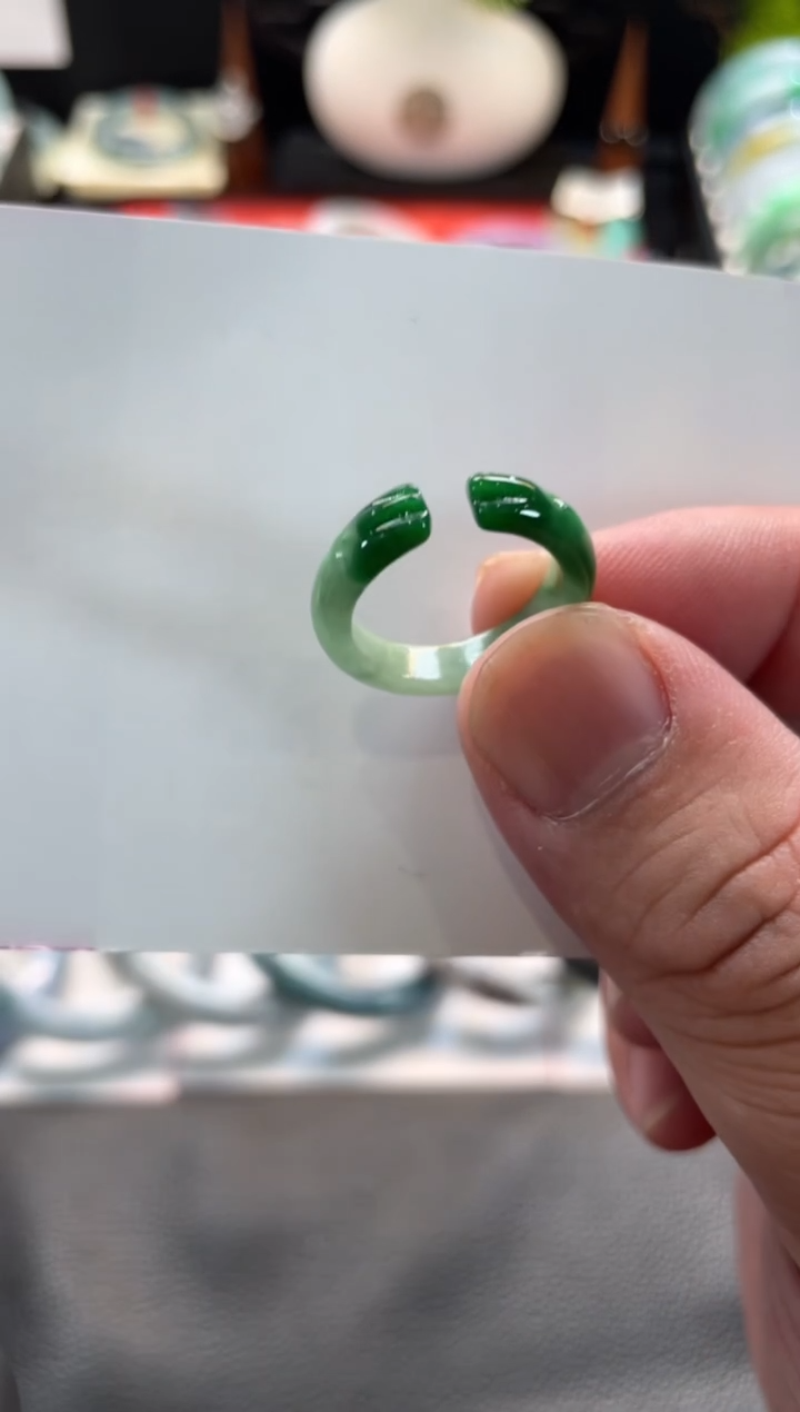 未镶嵌戒指翡翠28号链接 有纹裂 13 14