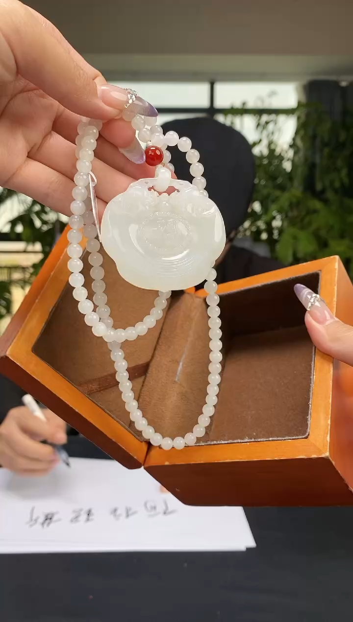 【闪购商品】和田玉未镶嵌颈饰C113