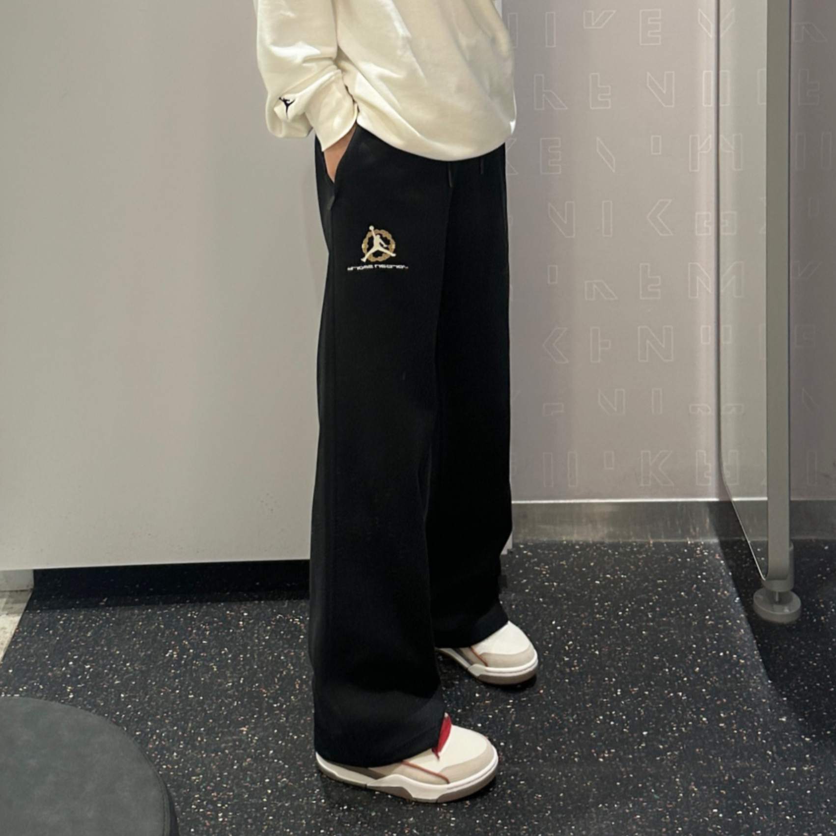 【滔搏联动】Nike耐克CNY运动百搭宽松双旦礼长裤IQ3954-010