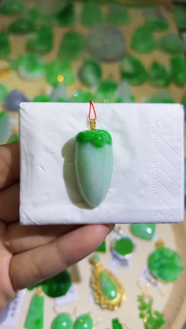 【闪购商品】翡翠颈饰18K金镶嵌Q缅料A货翡翠/支持复检/一件