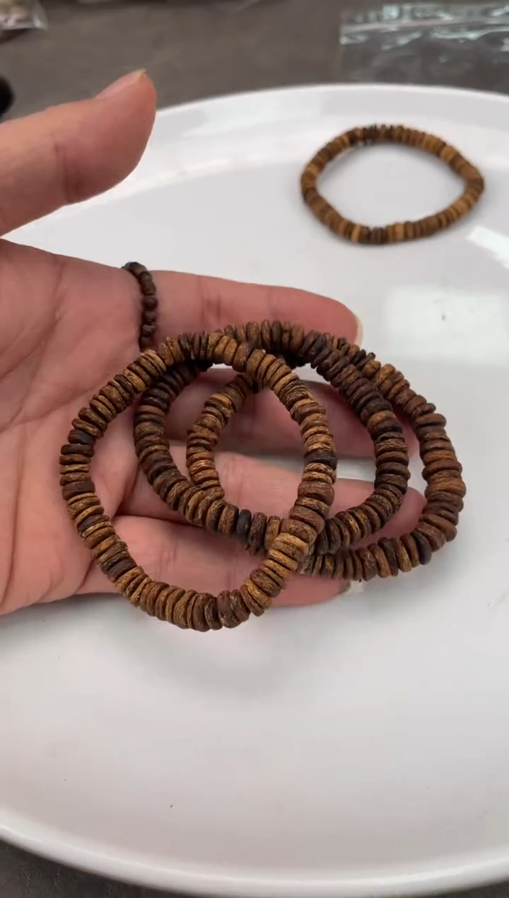 【闪购商品】沉香手串47号惠安红土多样性发一条