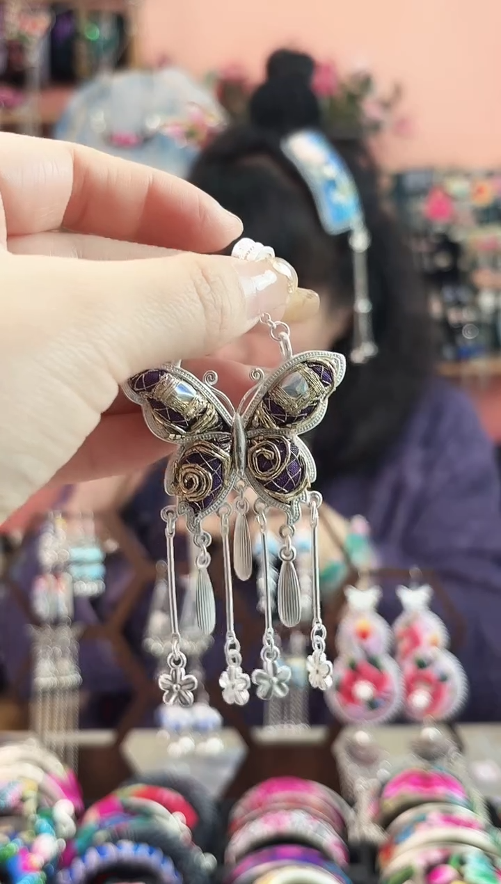 艺枝独绣手工饰品426