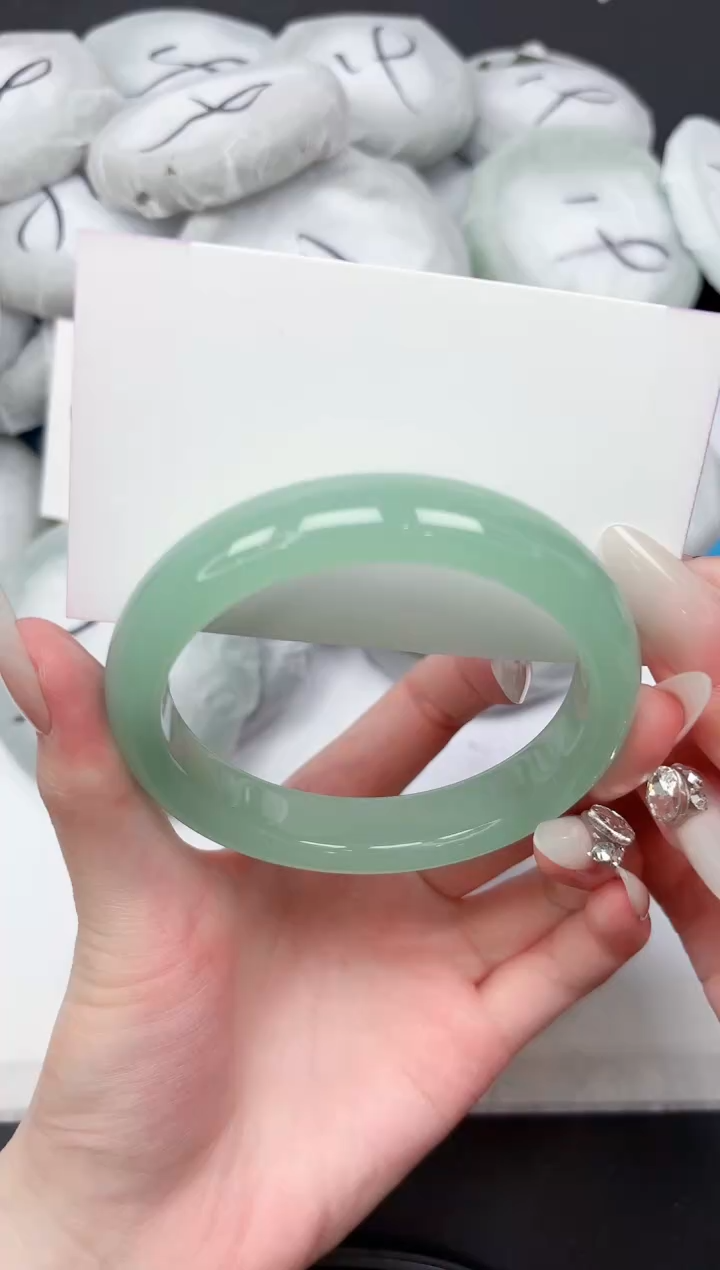 未镶嵌手镯石英质玉341-61.2