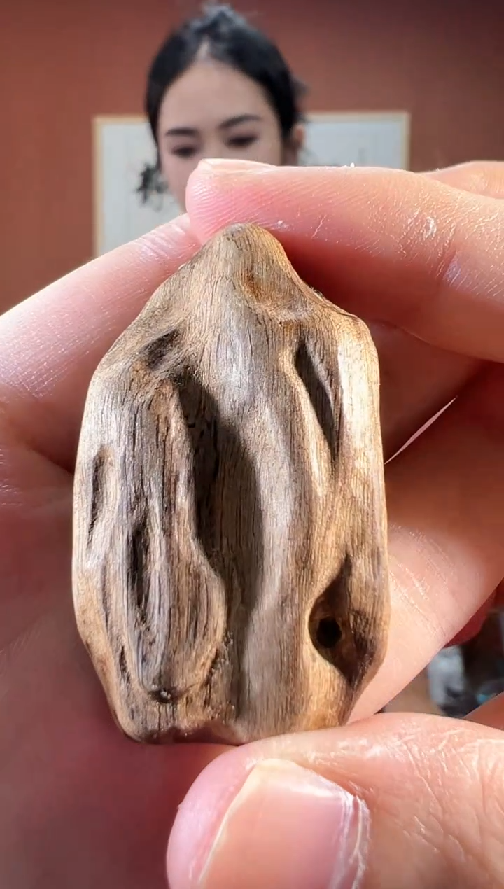 沉香吊坠12号海南多样性发一