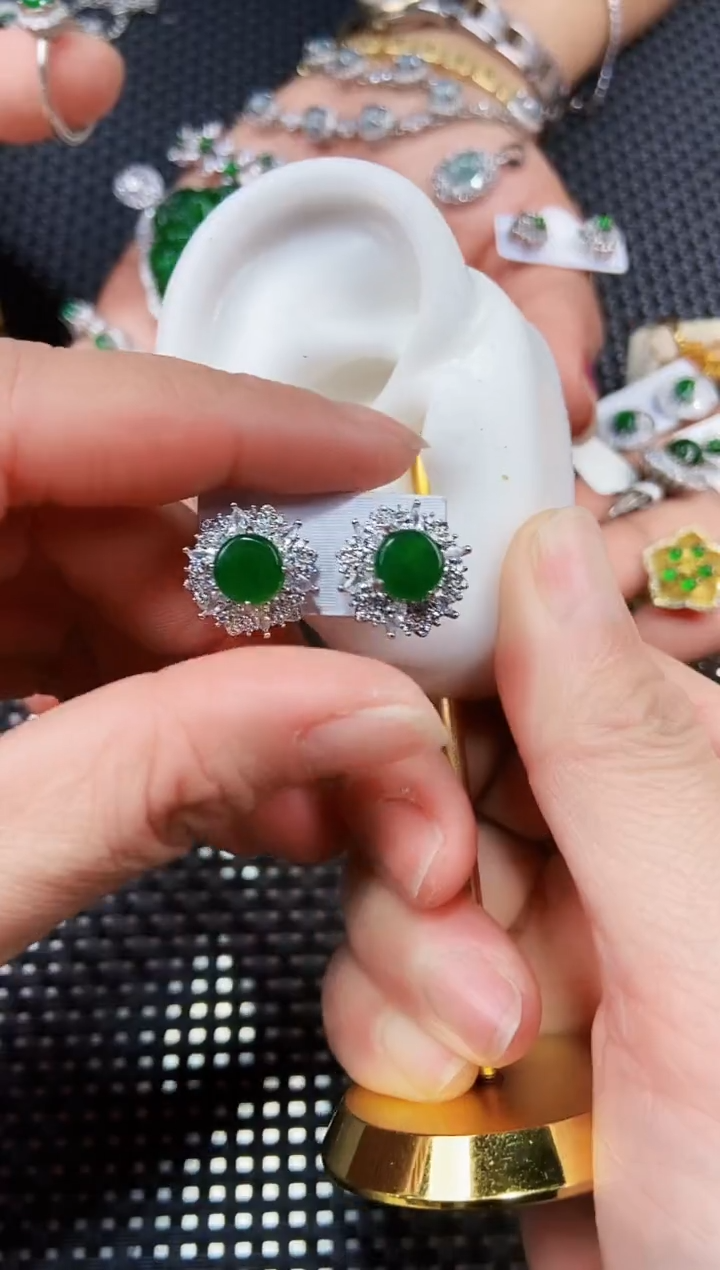 【闪购商品】翡翠耳饰未镶嵌111111111