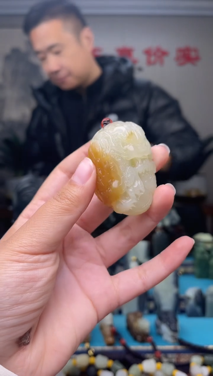 未镶嵌和田玉挂件1