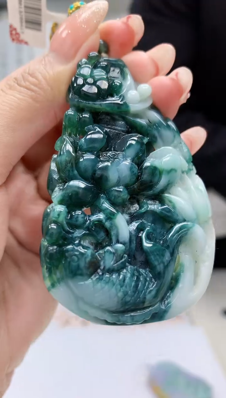 【闪购商品】定制翡翠未镶嵌5155MM-毛货挂件81