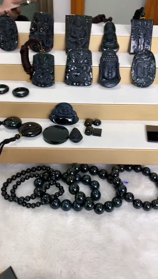 【闪购商品】翡翠未镶嵌颈饰1000000000