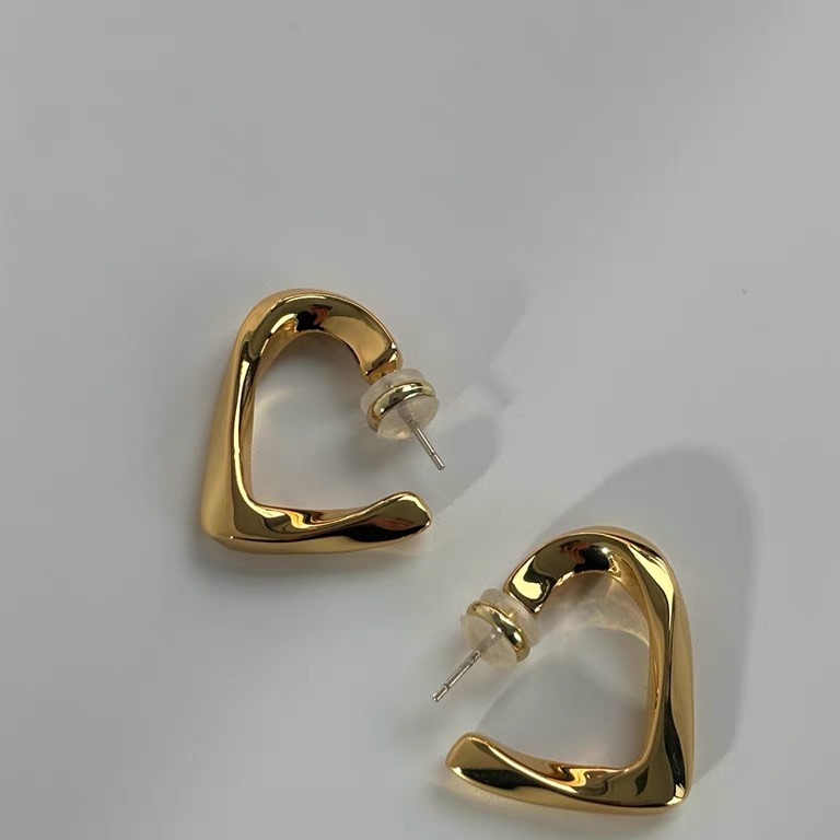 铜合金耳饰 铜合金 法式不规则个性百搭款耳钉E33F20361