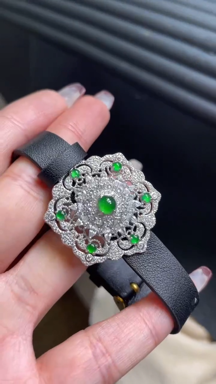 【闪购商品】翡翠颈饰未镶嵌      *A95 (只发一件)