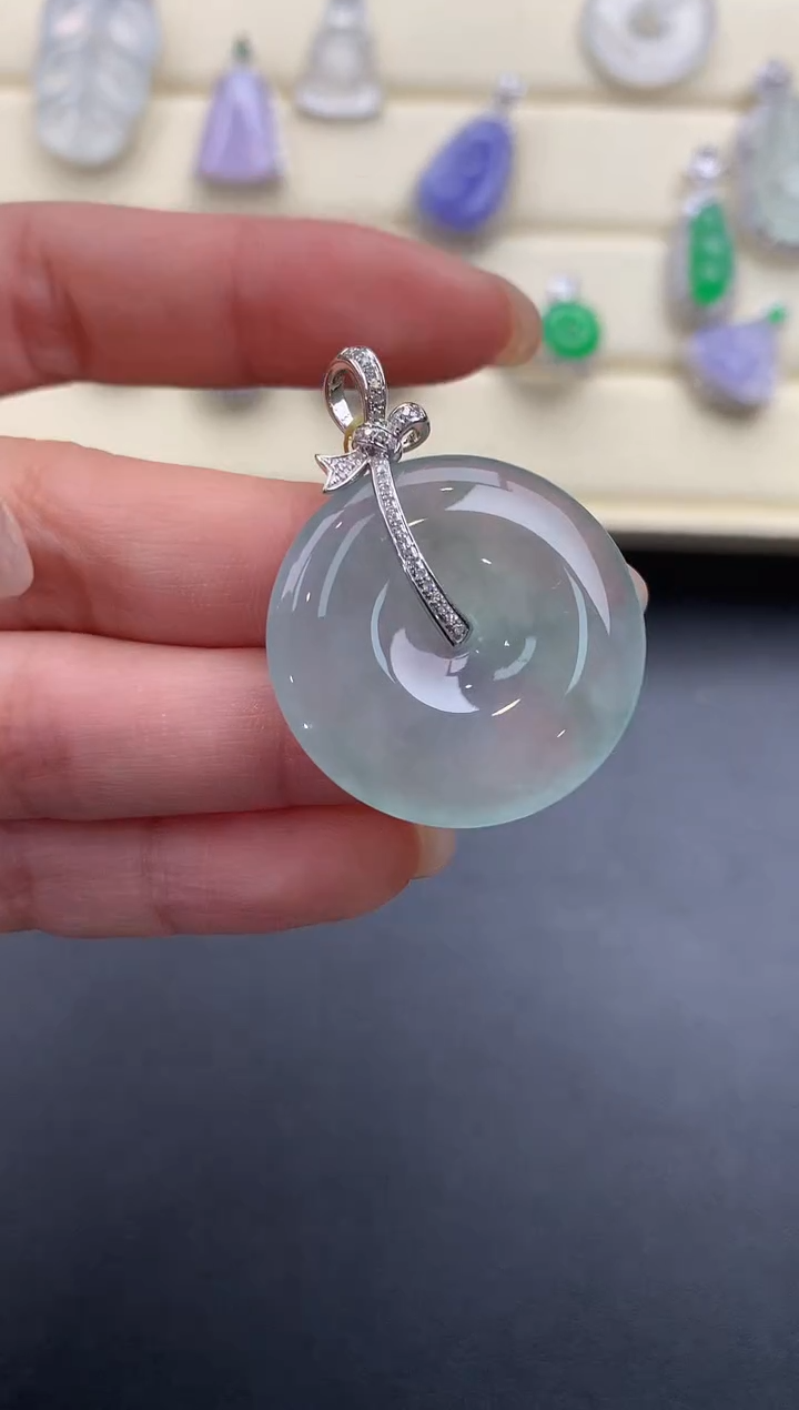 【闪购商品】翡翠颈饰18K金镶嵌Q851    