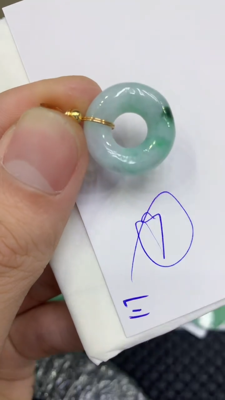 颈饰未镶嵌翡翠缅甸A货翡翠