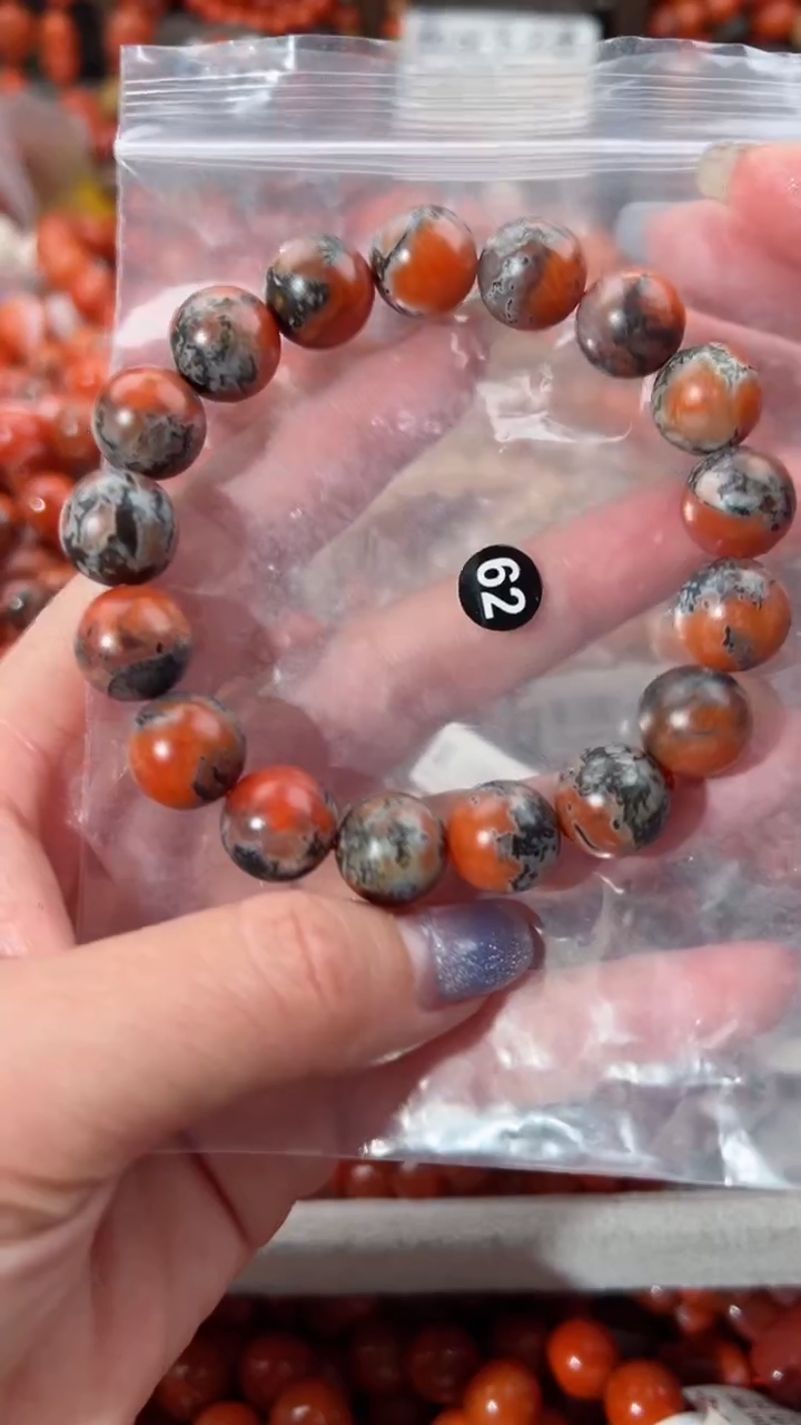 【闪购商品】南红玛瑙手串未镶嵌12+