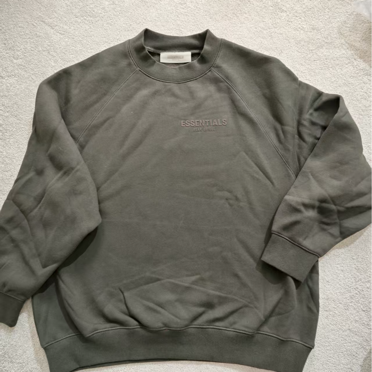 ESS 胸前小植绒logo圆领卫衣