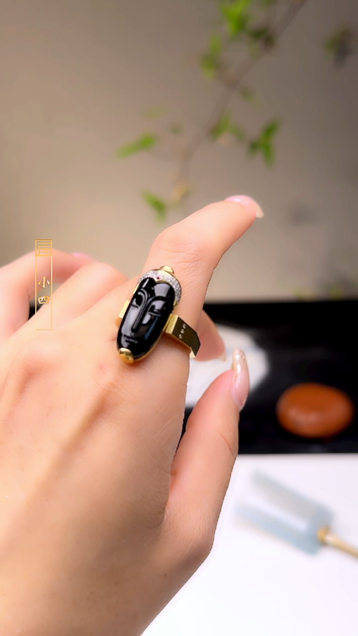 翡翠18K金镶嵌戒指【小四】