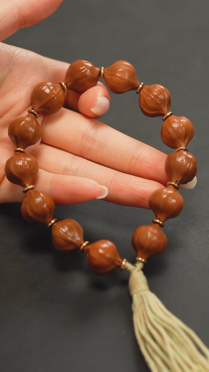 橄榄核手串1.6蜜桃臀素串