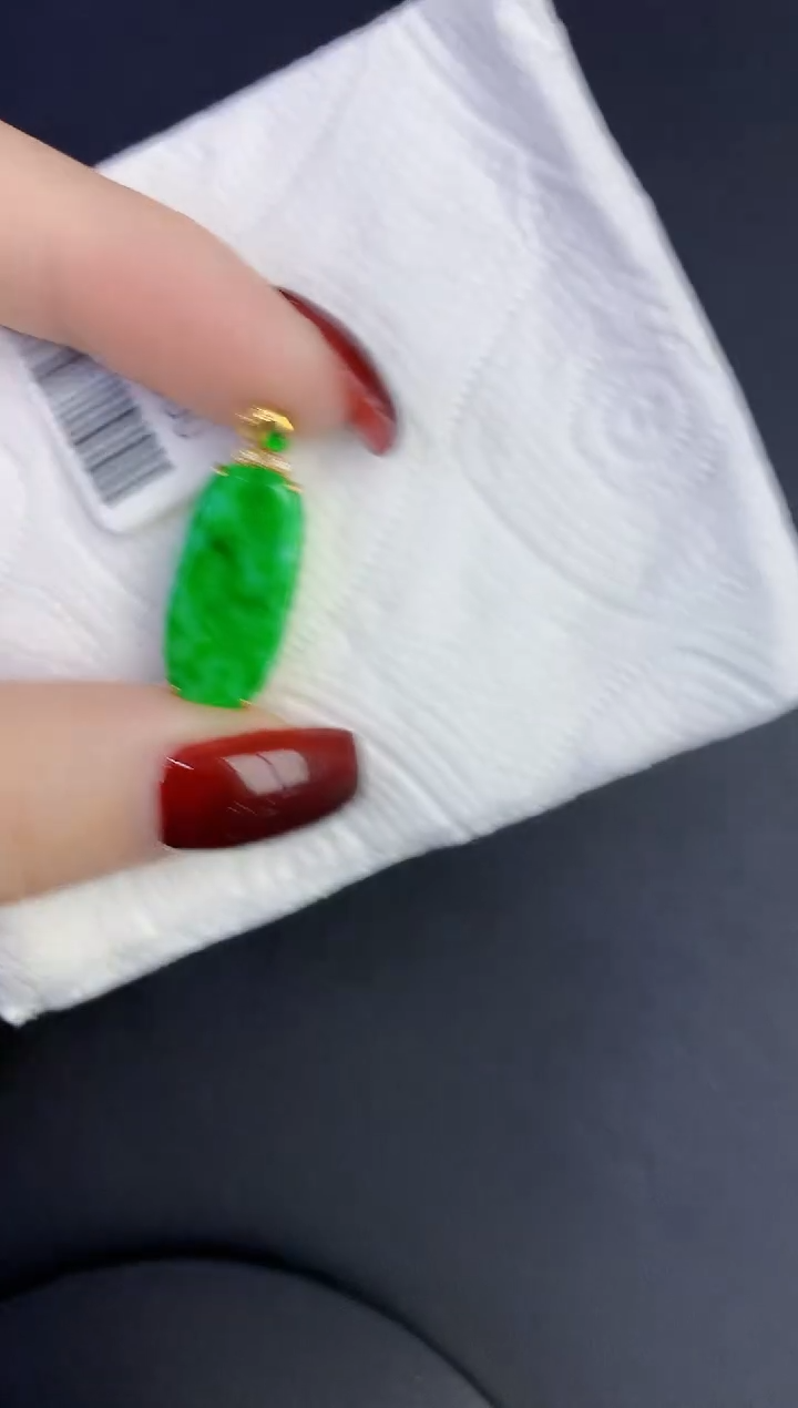 颈饰18K金镶嵌翡翠缅甸天然翡翠a货