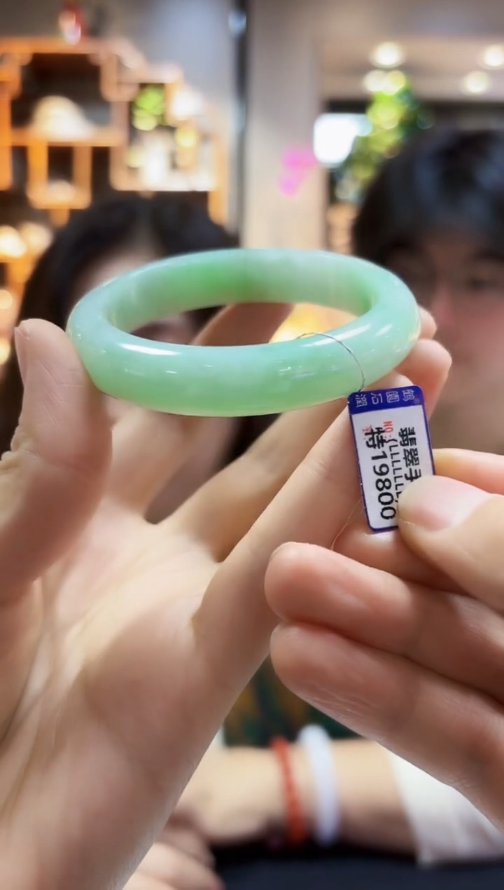 【闪购商品】翡翠颈饰未镶嵌手镯55.4