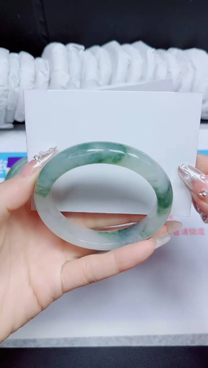 石英质玉手镯未镶嵌346