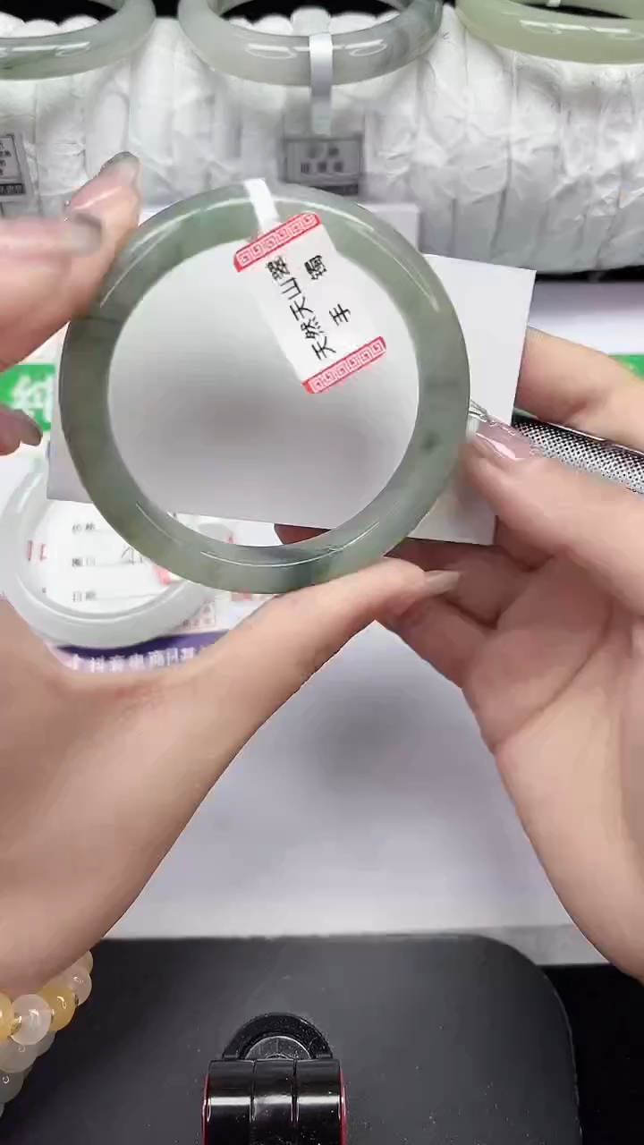 未镶嵌手镯石英质玉160-54/55