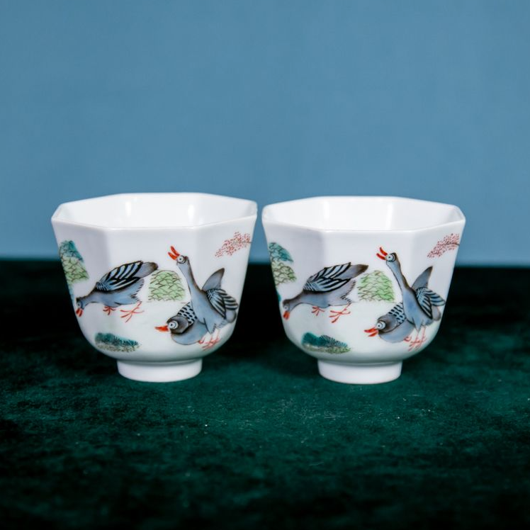 粉彩芦雁纹八棱杯一对A6-213