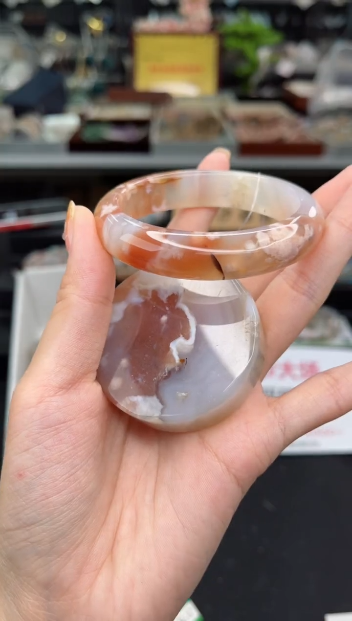 【闪购商品】石英质玉手镯未镶嵌55圈口（赠送镯心）6242026