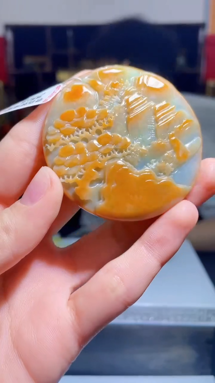 【闪购商品】翡翠吊坠(不含链)未镶嵌Q93