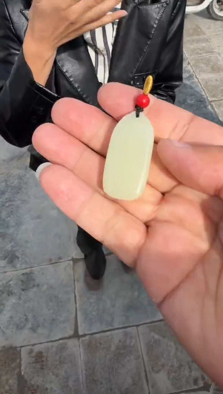 未镶嵌戒指和田玉（糖玉）和田玉
