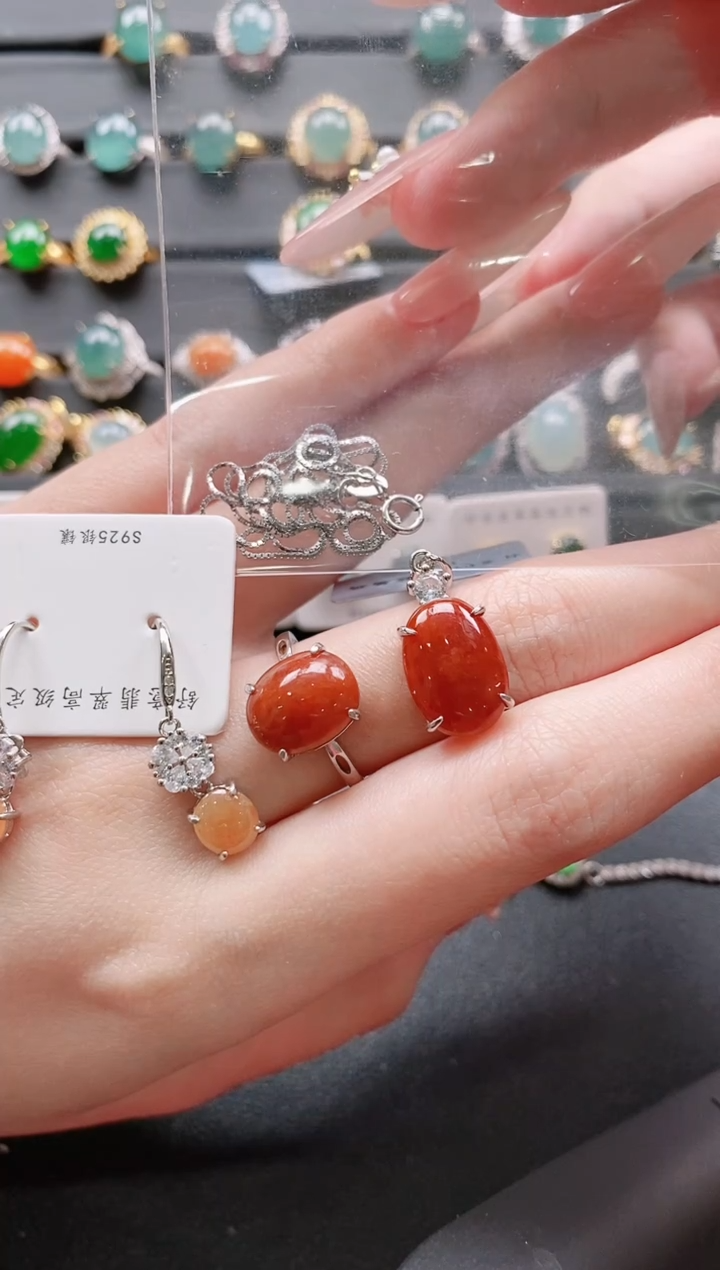 【闪购商品】翡翠戒指银S925镶嵌11111111
