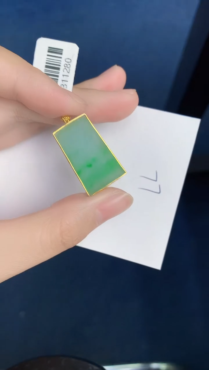 【闪购商品】翡翠颈饰18K金镶嵌000000000