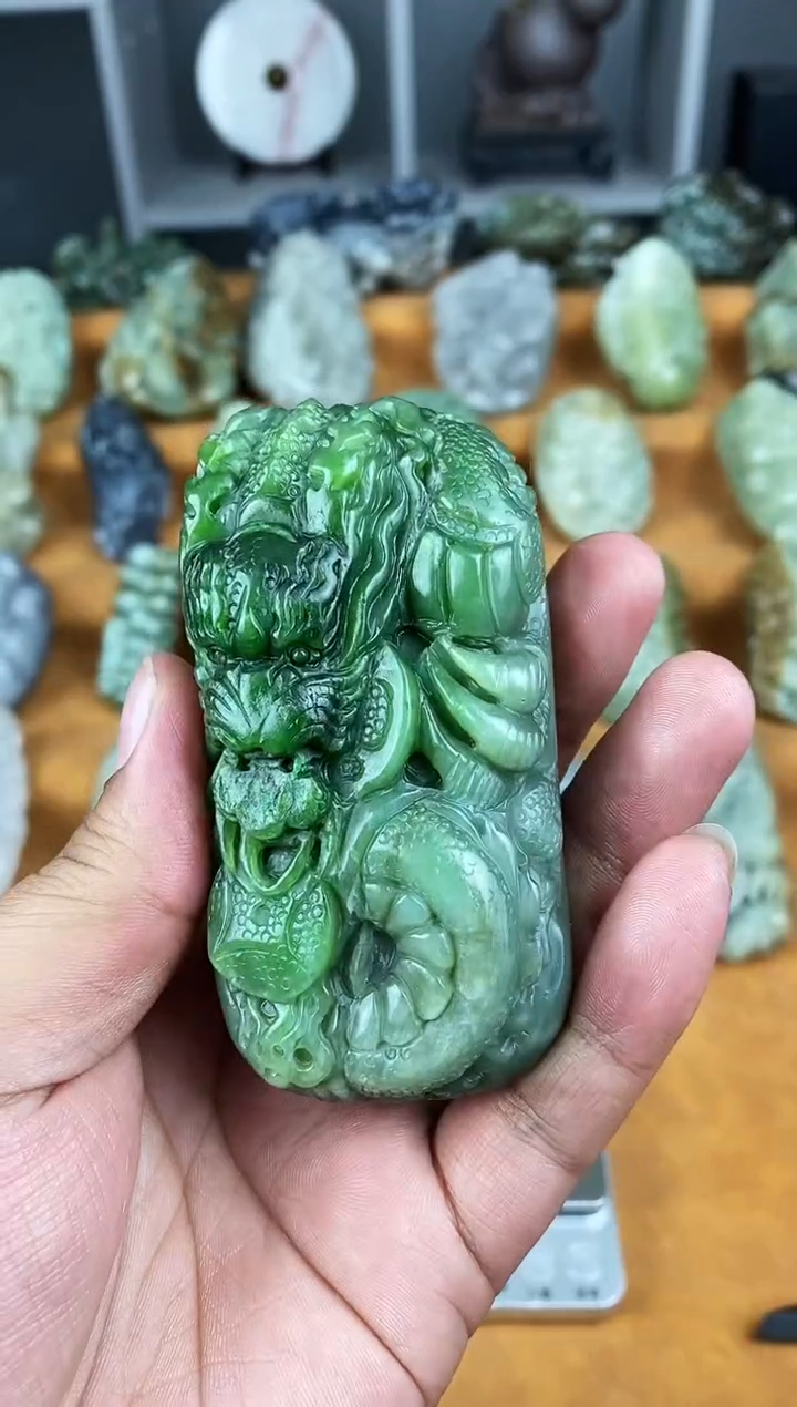 未镶嵌和田玉把件1