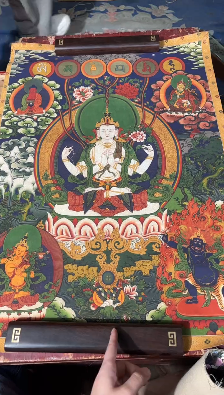 卷轴画龙妹的唐卡tk16