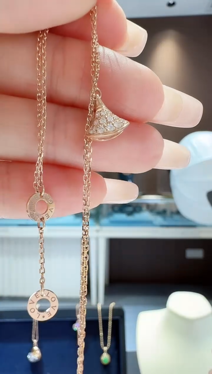 【闪购商品】钻石手链18K金镶嵌钻石裙子手链